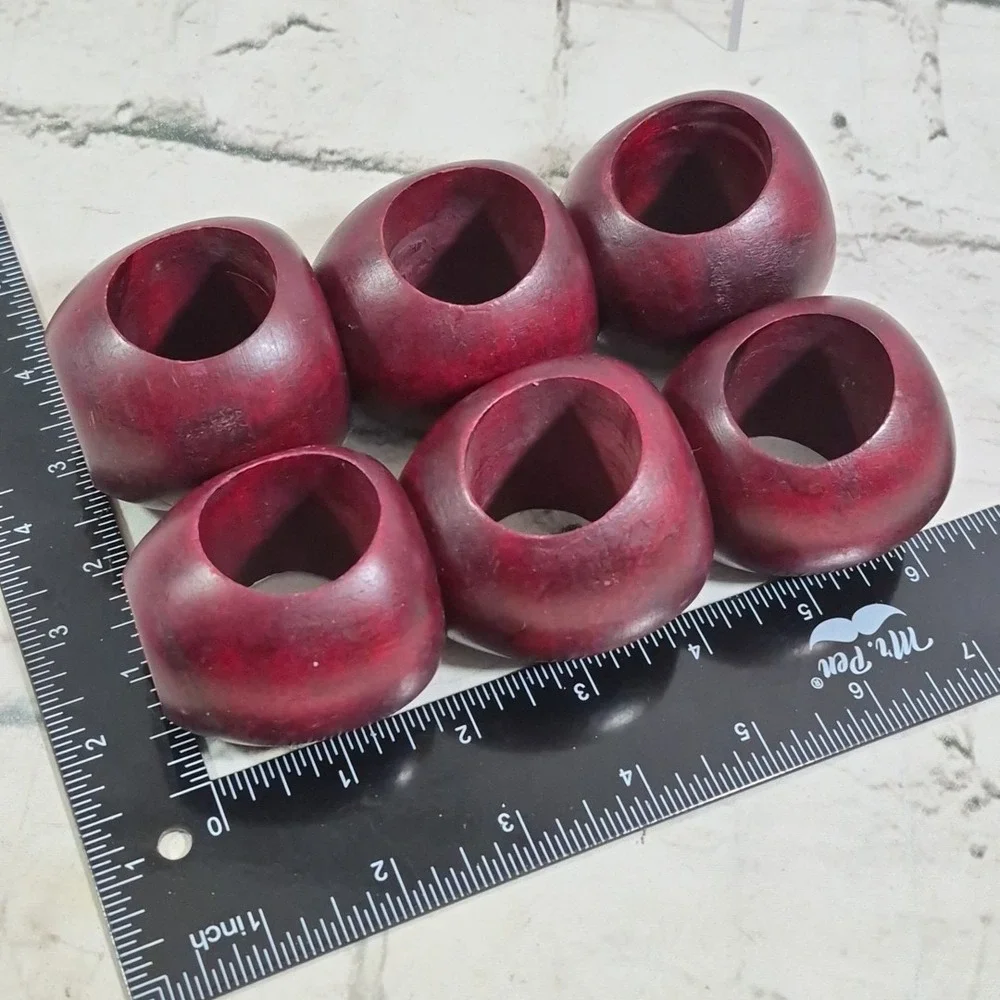 Red Apple Shaped Wooden Napkin Ring Holders Set of 7 Autumn‎ Harvest Fall Decor